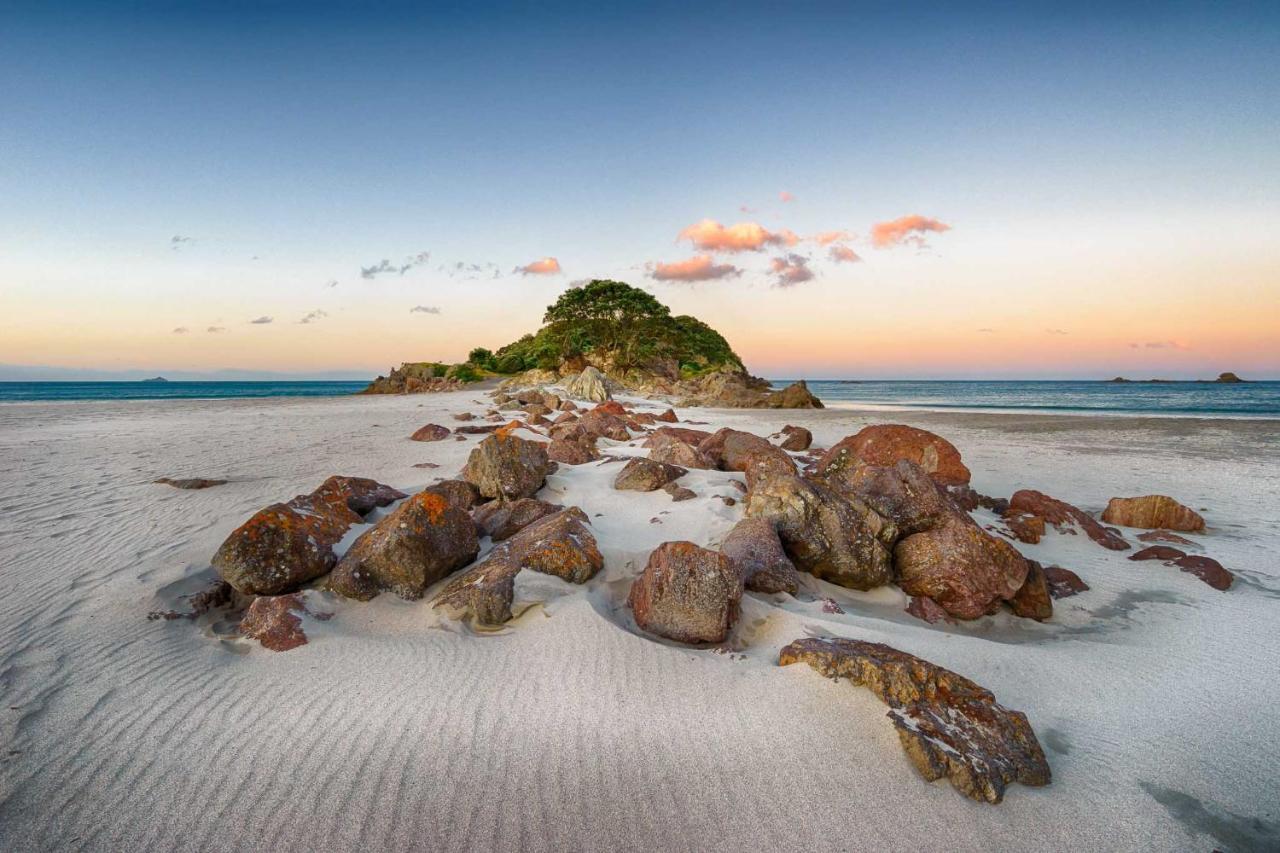 Private Papamoa Beach Paradise 外观 照片