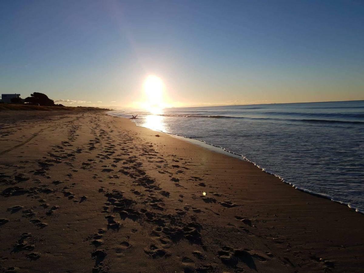 Private Papamoa Beach Paradise 外观 照片
